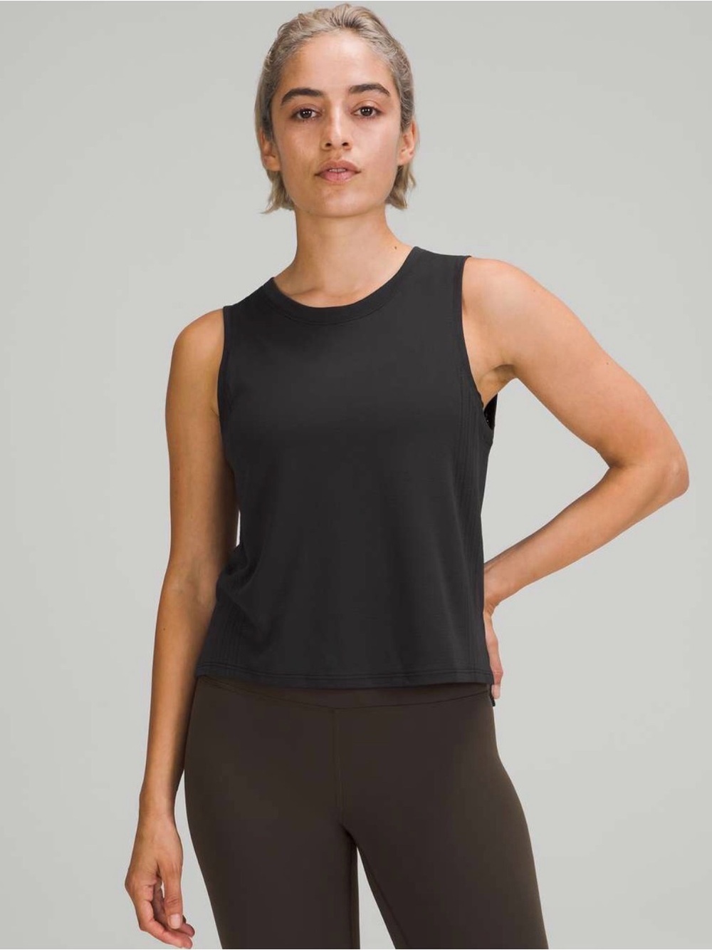 Lululemon Womens Tank Top Size 8 Black Sleeveless Athletic Workout Top